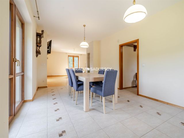 dom wolnostojący, 5 pokoi Zabierzów. Zdjęcie 9