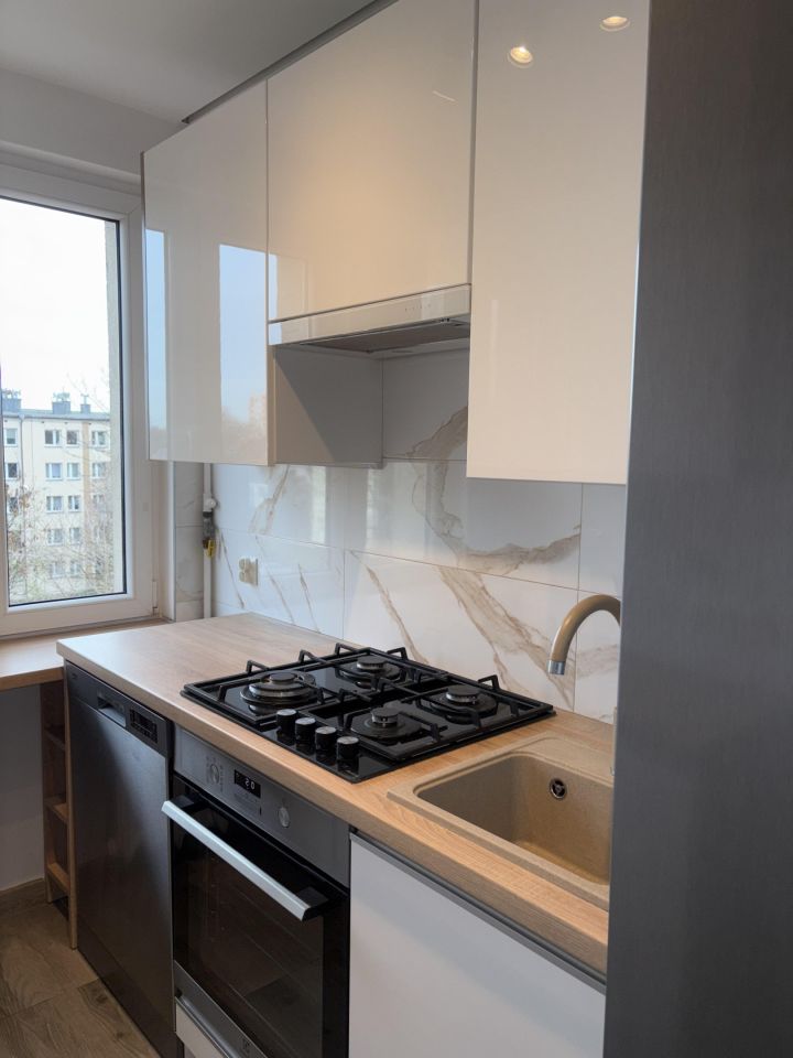 Mieszkanie 3-pokojowe Bytom Śródmieście, ul. Kazimierza Pułaskiego. Zdjęcie 6