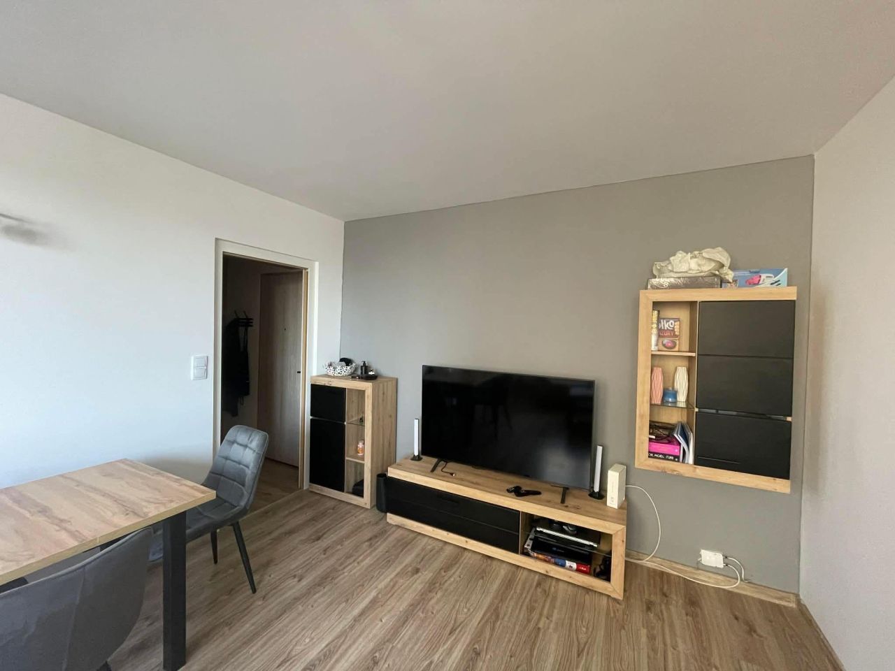 Mieszkanie 2-pokojowe Łódź Dąbrowa, ul. gen. Jarosława Dąbrowskiego. Zdjęcie 1