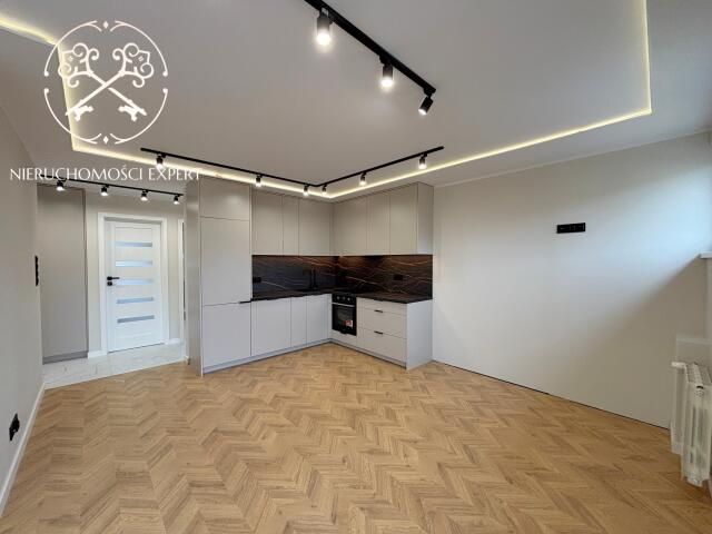 Mieszkanie 3-pokojowe Ostrowiec Świętokrzyski, ul. Ludwika Waryńskiego. Zdjęcie 3