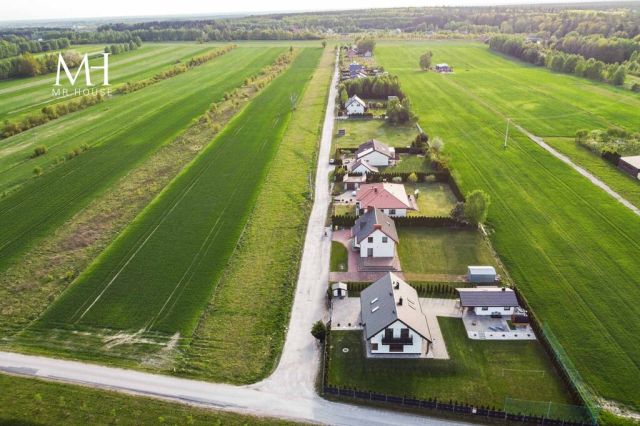 dom wolnostojący, 5 pokoi Budy Dłutowskie. Zdjęcie 20