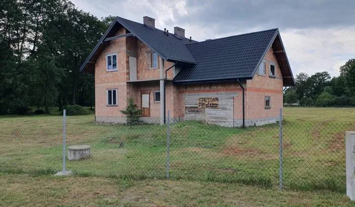 dom wolnostojący, 5 pokoi Podbiel Rosłońce, ul. Główna