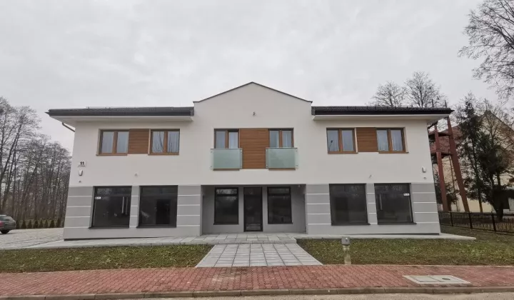 Nieruchomość komercyjna Strachówka