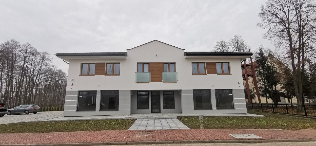 Nieruchomość komercyjna Strachówka