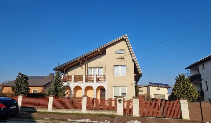 dom wolnostojący Szczerców