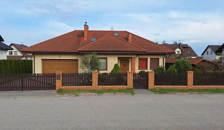 dom wolnostojący, 5 pokoi Wielki Klincz, ul. Teodory i Izydora Gulgowskich