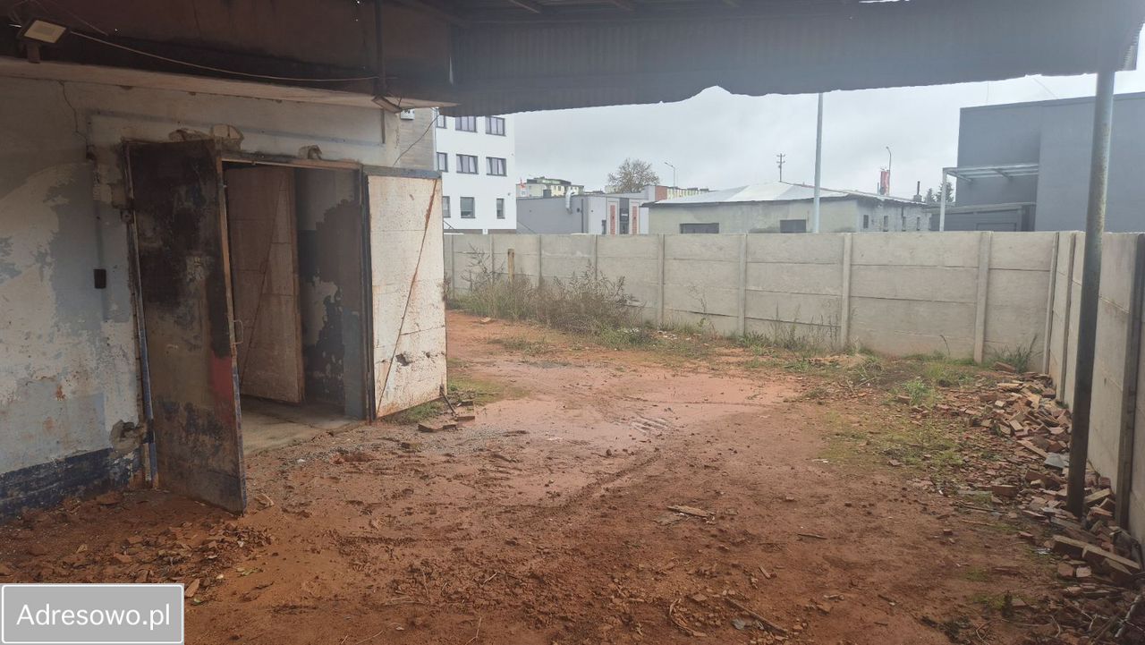 Hala/magazyn Wieluń, ul. Bartosza Głowackiego. Zdjęcie 2