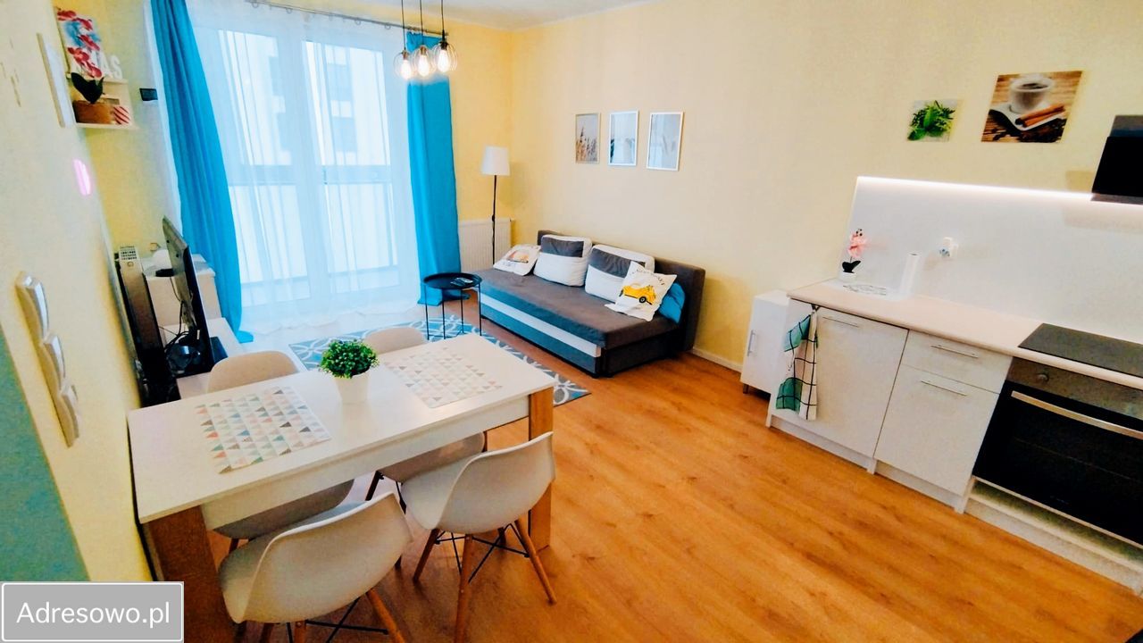 Mieszkanie 2-pokojowe Rumia, ul. Jeziorna. Zdjęcie 1