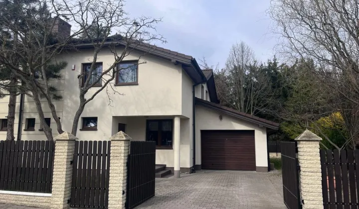 bliźniak, 7 pokoi Janki, ul. Przytulna