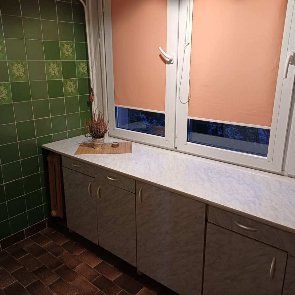 Mieszkanie 3-pokojowe Bełchatów, Os 1 maja. Zdjęcie 1