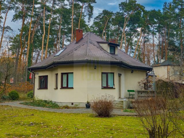 dom wolnostojący, 4 pokoje Podkowa Leśna. Zdjęcie 37