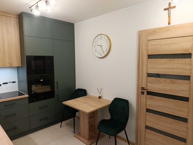 Mieszkanie 3-pokojowe Kielce, ul. Górna. Zdjęcie 1