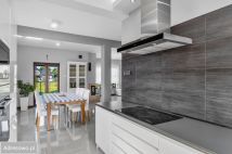 dom wolnostojący, 6 pokoi Bramki, ul. Dworcowa. Zdjęcie 4