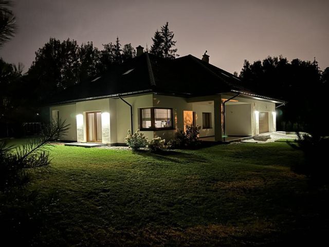 dom wolnostojący, 5 pokoi Złotokłos. Zdjęcie 3