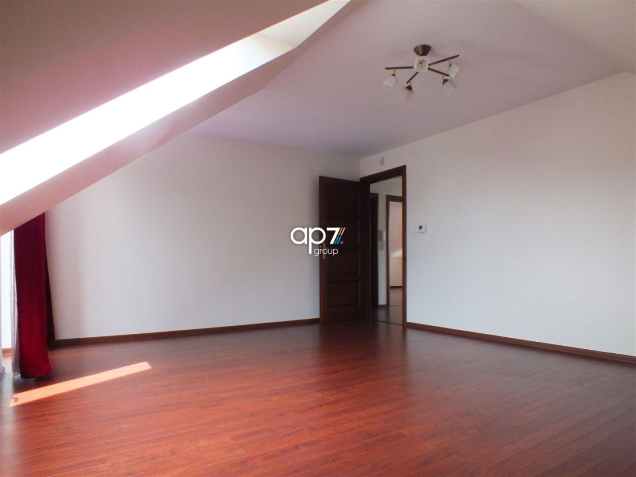 dom wolnostojący, 6 pokoi Kraków Zwierzyniec. Zdjęcie 6