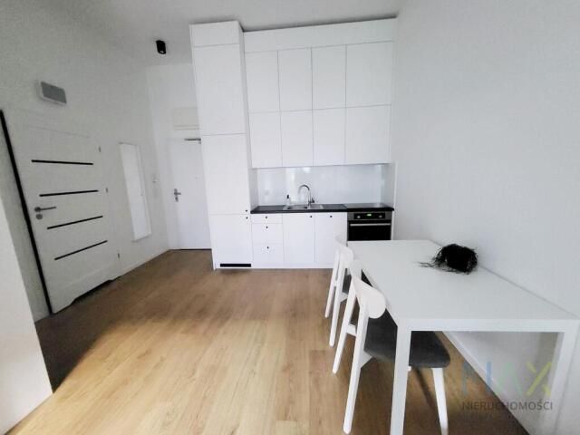 Mieszkanie 2-pokojowe Kraków Salwator, al. 3 Maja. Zdjęcie 2