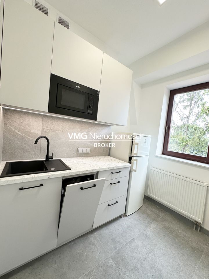 dom wolnostojący, 19 pokoi Warszawa Wawer. Zdjęcie 21