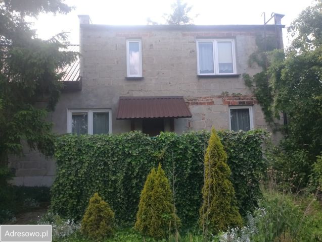 dom wolnostojący, 5 pokoi Paprotnia. Zdjęcie 1