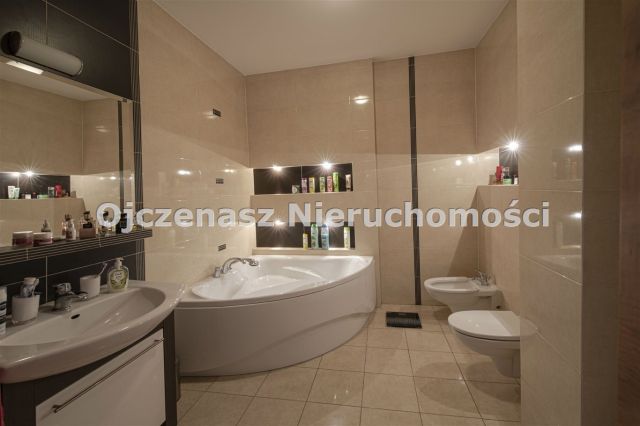 dom wolnostojący, 7 pokoi Niemcz. Zdjęcie 10