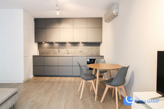 Mieszkanie 3-pokojowe Kraków Dębniki, ul. gen. Antoniego Józefa Madalińskiego. Zdjęcie 2