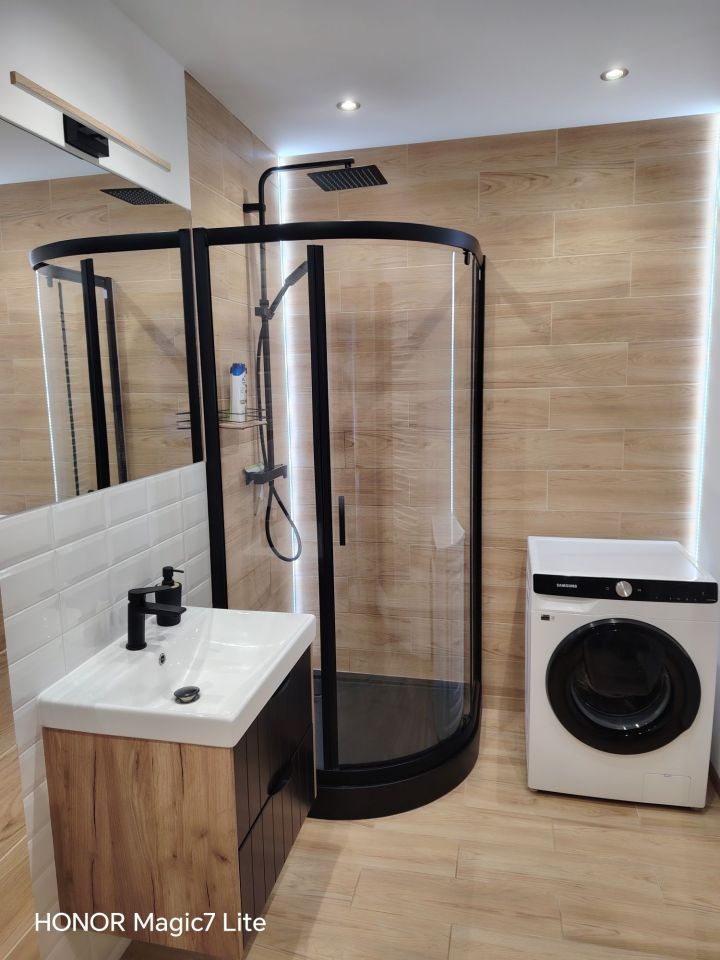 Mieszkanie 2-pokojowe Suchy Dwór. Zdjęcie 3