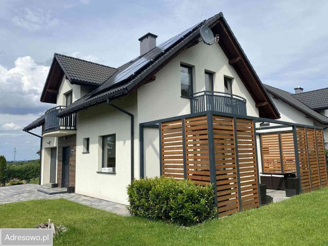 dom wolnostojący, 4 pokoje Mazańcowice. Zdjęcie 1