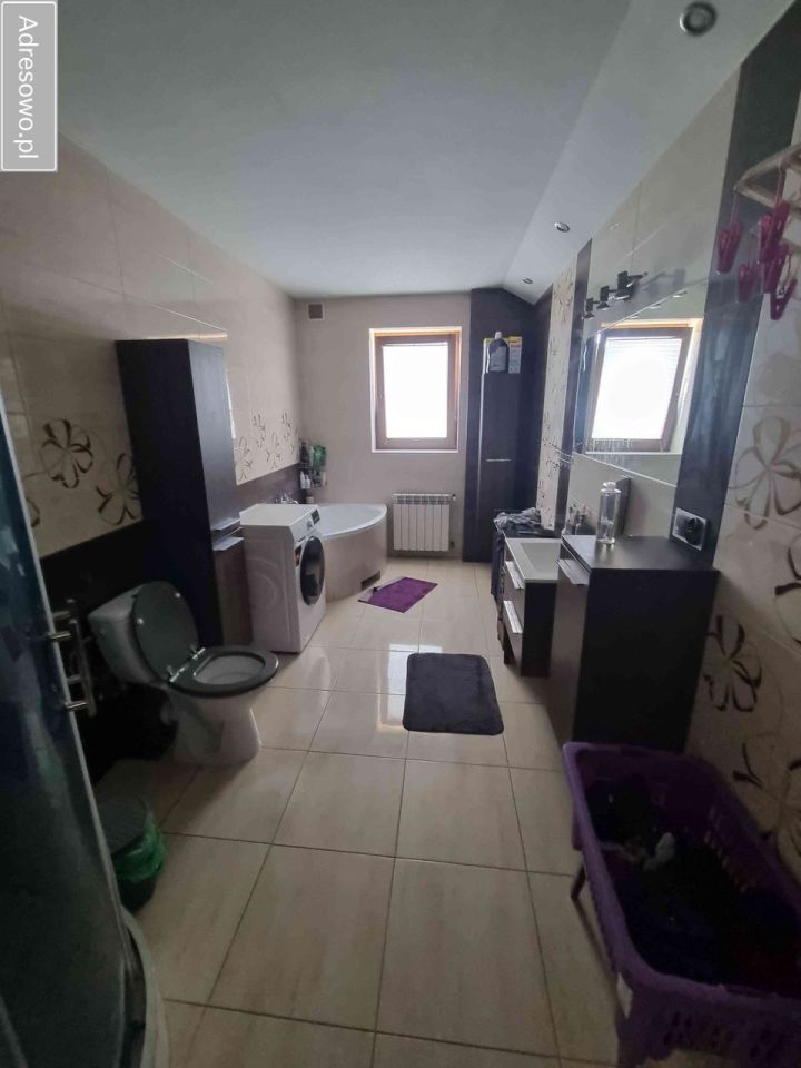 dom wolnostojący, 6 pokoi Różyce. Zdjęcie 2