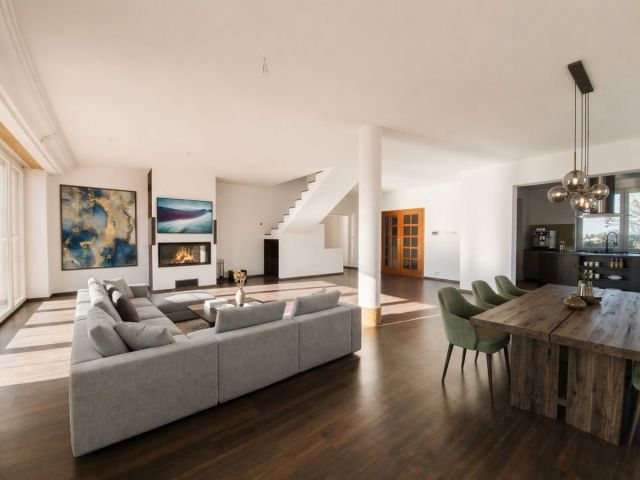 dom wolnostojący, 6 pokoi Zelgoszcz. Zdjęcie 3