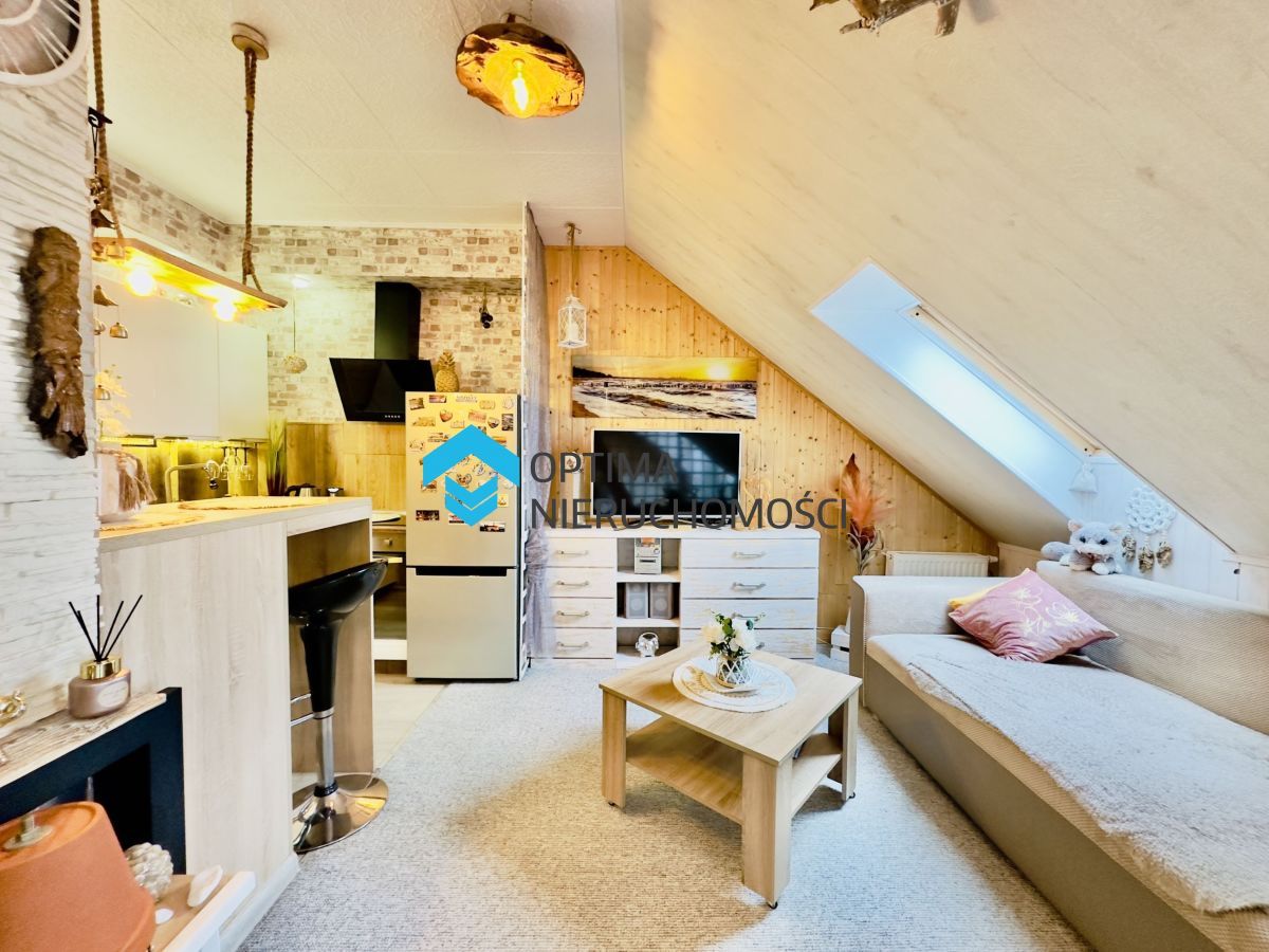 Mieszkanie 1-pokojowe Jelenia Góra, ul. Elewów. Zdjęcie 1