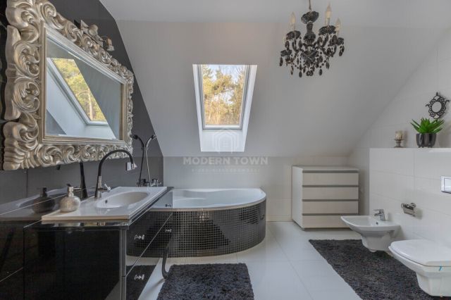 dom wolnostojący, 5 pokoi Mieszki-Różki Mieszki-Atle. Zdjęcie 11