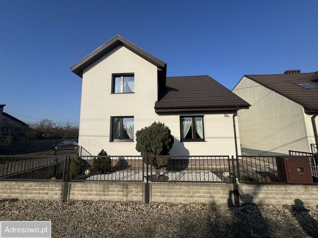 dom wolnostojący, 5 pokoi Ostrów Wielkopolski, ul. Olszowa. Zdjęcie 1