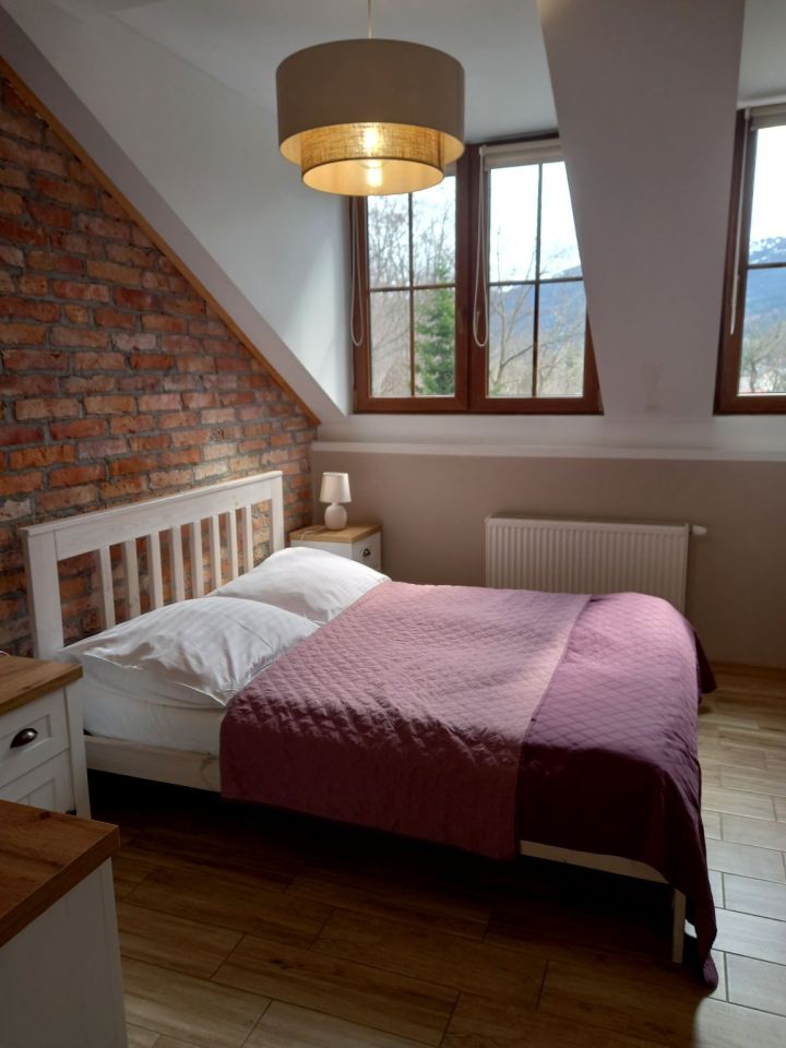 dom wolnostojący, 13 pokoi Szklarska Poręba, ul. 1 Maja. Zdjęcie 10