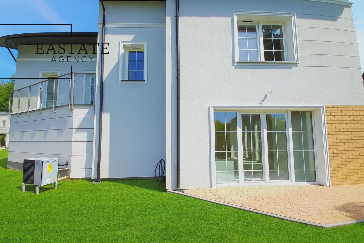 dom wolnostojący, 6 pokoi Sulejówek. Zdjęcie 2