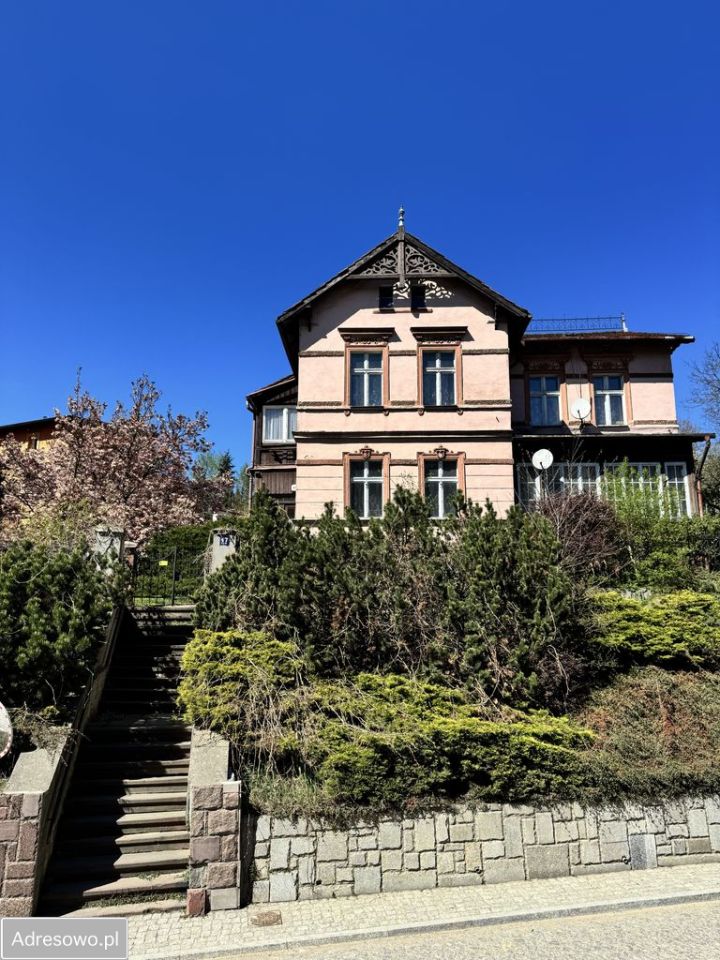 dom wolnostojący, 7 pokoi Bardo, ul. Główna. Zdjęcie 1