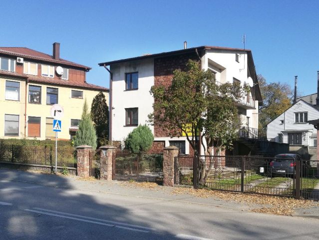 dom wolnostojący Jędrzejów, ul. Bartosza Głowackiego. Zdjęcie 1