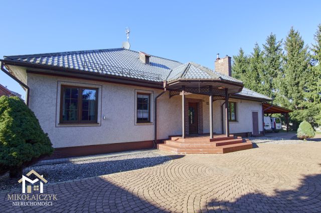 dom wolnostojący, 4 pokoje Bartoszyce, ul. Pieniężnego. Zdjęcie 2