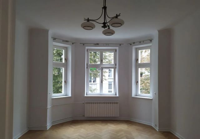 Mieszkanie 4-pokojowe Warszawa Śródmieście, ul. Rozbrat. Zdjęcie 1