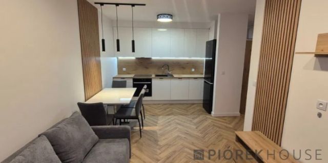 Mieszkanie 3-pokojowe Ząbki, ul. Skrajna. Zdjęcie 3