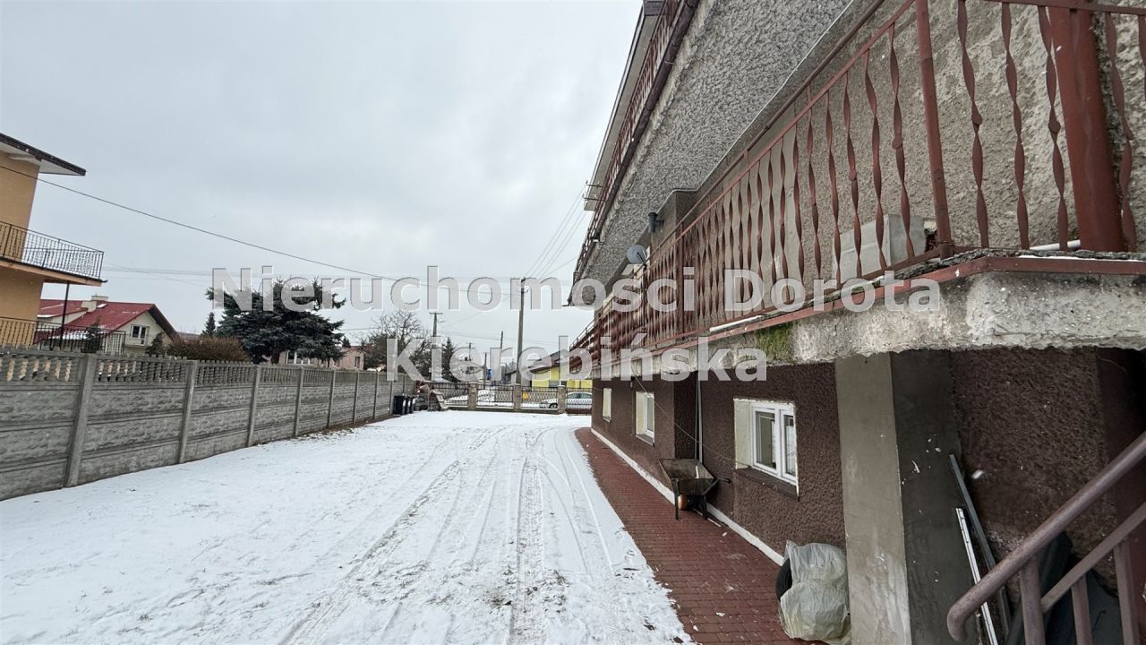 dom wolnostojący, 10 pokoi Tomaszów Mazowiecki. Zdjęcie 16