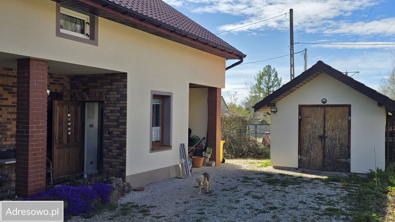 dom wolnostojący, 5 pokoi Bliżyn. Zdjęcie 11