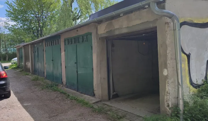 Garaż/miejsce parkingowe Bielsko-Biała, ul. Akademii Umiejętności