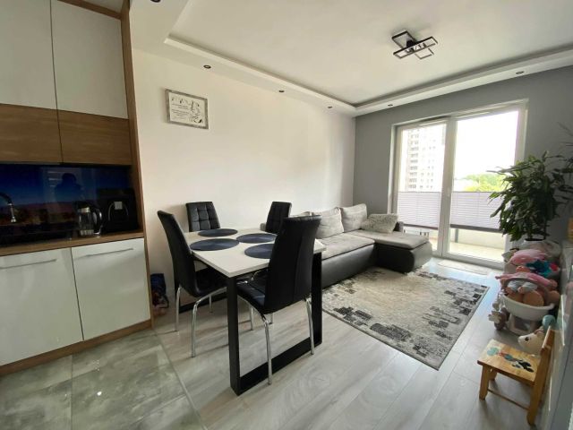 Mieszkanie 3-pokojowe Warszawa Wola, ul. Stańczyka. Zdjęcie 1