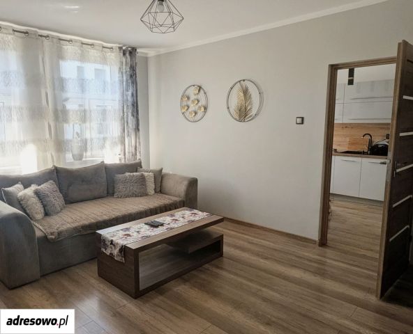 Mieszkanie 3-pokojowe Czechowice-Dziedzice, ul. Stefana Żeromskiego. Zdjęcie 1