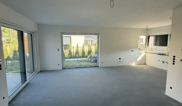 dom wolnostojący, 4 pokoje Kęty Centrum, ul. Żwirki i Wigury