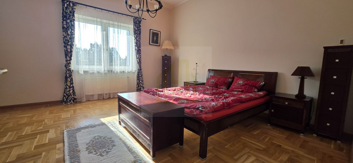 dom wolnostojący, 8 pokoi Grodzisk Mazowiecki. Zdjęcie 9