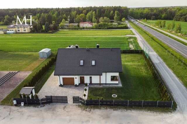 dom wolnostojący, 5 pokoi Budy Dłutowskie. Zdjęcie 19