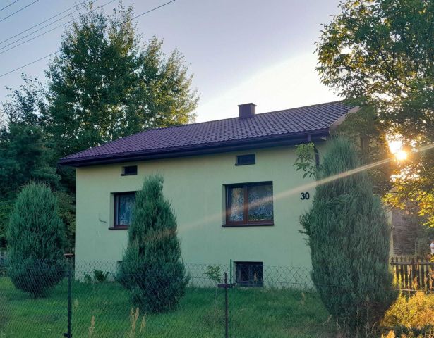 dom wolnostojący, 3 pokoje Niesulów. Zdjęcie 1