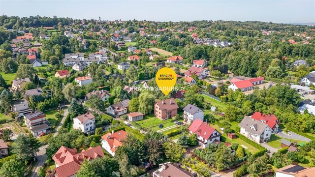 dom wolnostojący, 8 pokoi Libertów, ul. św. Floriana. Zdjęcie 26