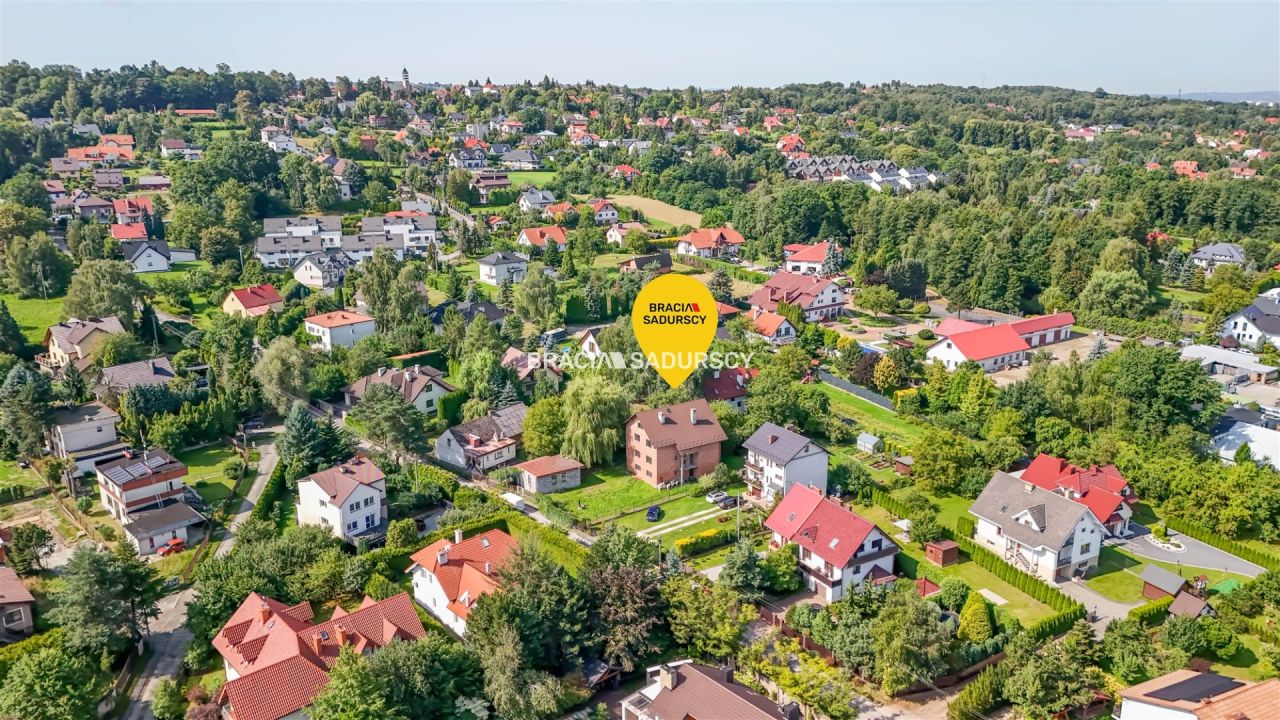 dom wolnostojący, 8 pokoi Libertów, ul. św. Floriana. Zdjęcie 26