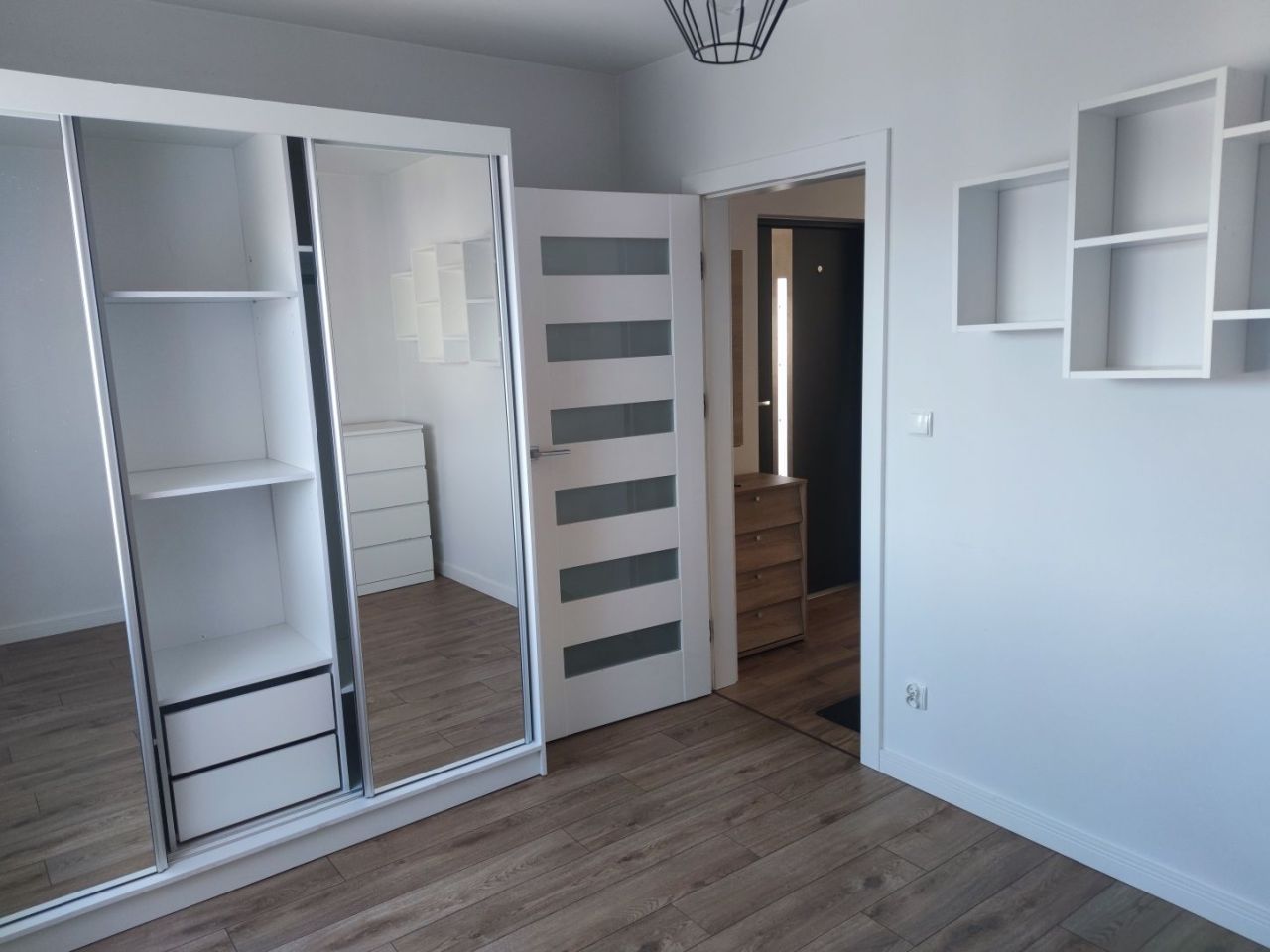 Mieszkanie 3-pokojowe Dębogórze. Zdjęcie 8